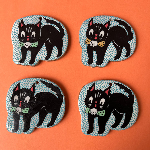 Ceramic Hand Built Skull Halloween Cat Ornament