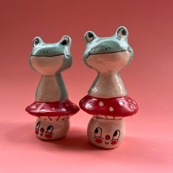 Ceramic Hand Built Happy Frog Photo Holder