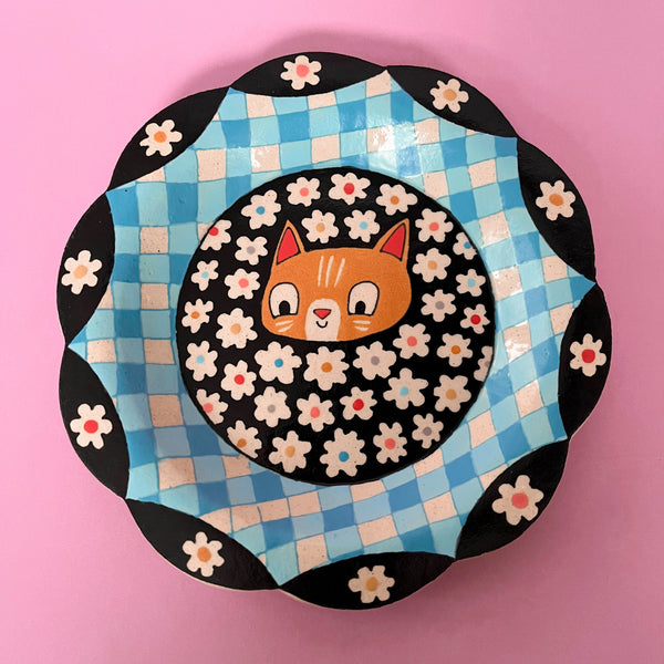 Ceramic Hand Built Daisy Cat Plate 7.25"