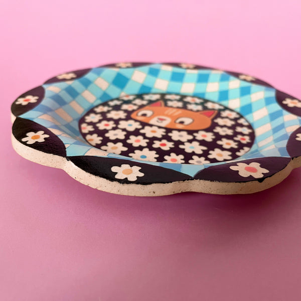Ceramic Hand Built Daisy Cat Plate 7.25"