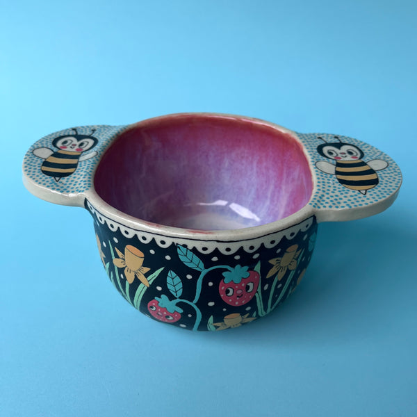 Ceramic Wheel Thrown Bee Bowl 15oz