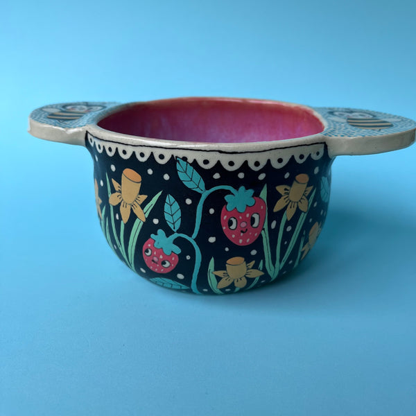 Ceramic Wheel Thrown Bee Bowl 15oz
