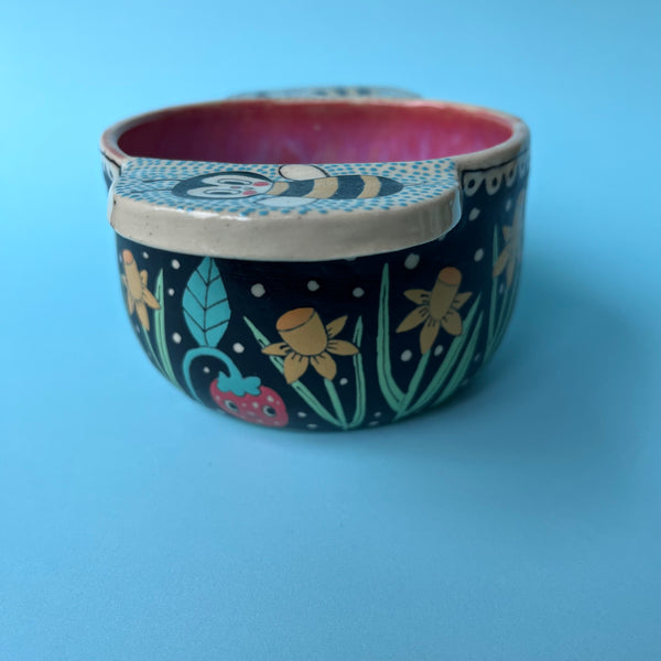 Ceramic Wheel Thrown Bee Bowl 15oz