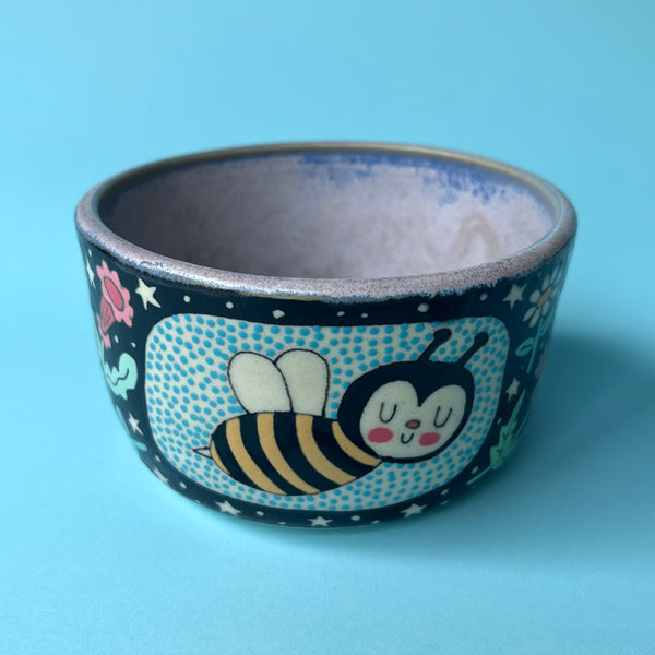 Ceramic Wheel Thrown Bee Flower Bowl 9.5oz