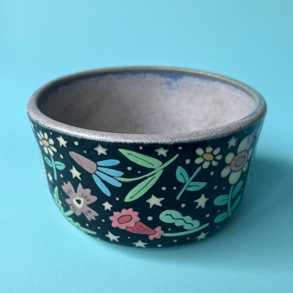 Ceramic Wheel Thrown Bee Flower Bowl 9.5oz