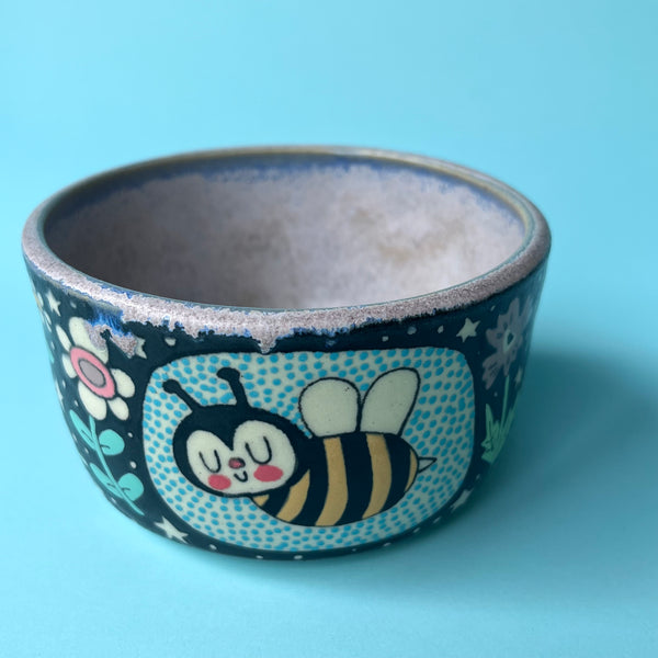 Ceramic Wheel Thrown Bee Flower Bowl 9.5oz